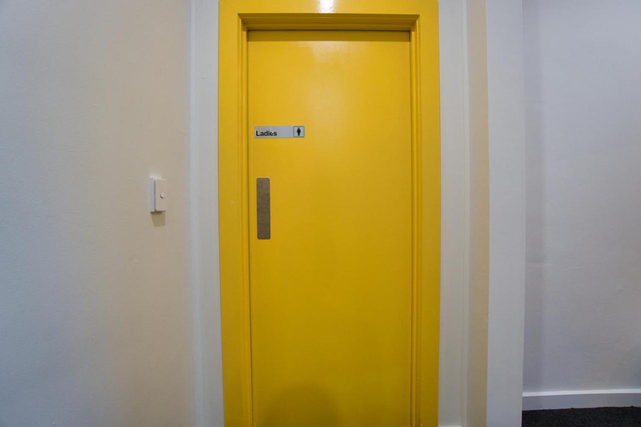Dreamy Stays Accommodation - Private Rooms With Shared Bathrooms Аделейд Екстериор снимка