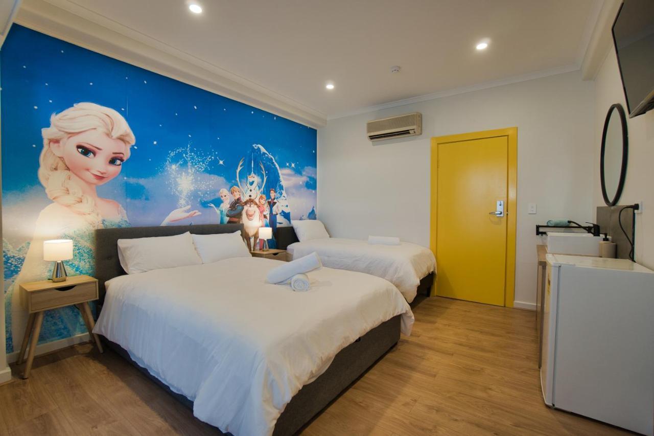 Dreamy Stays Accommodation - Private Rooms With Shared Bathrooms Аделейд Екстериор снимка