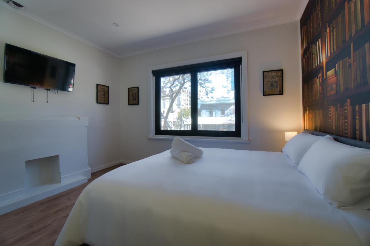 Dreamy Stays Accommodation - Private Rooms With Shared Bathrooms Аделейд Екстериор снимка