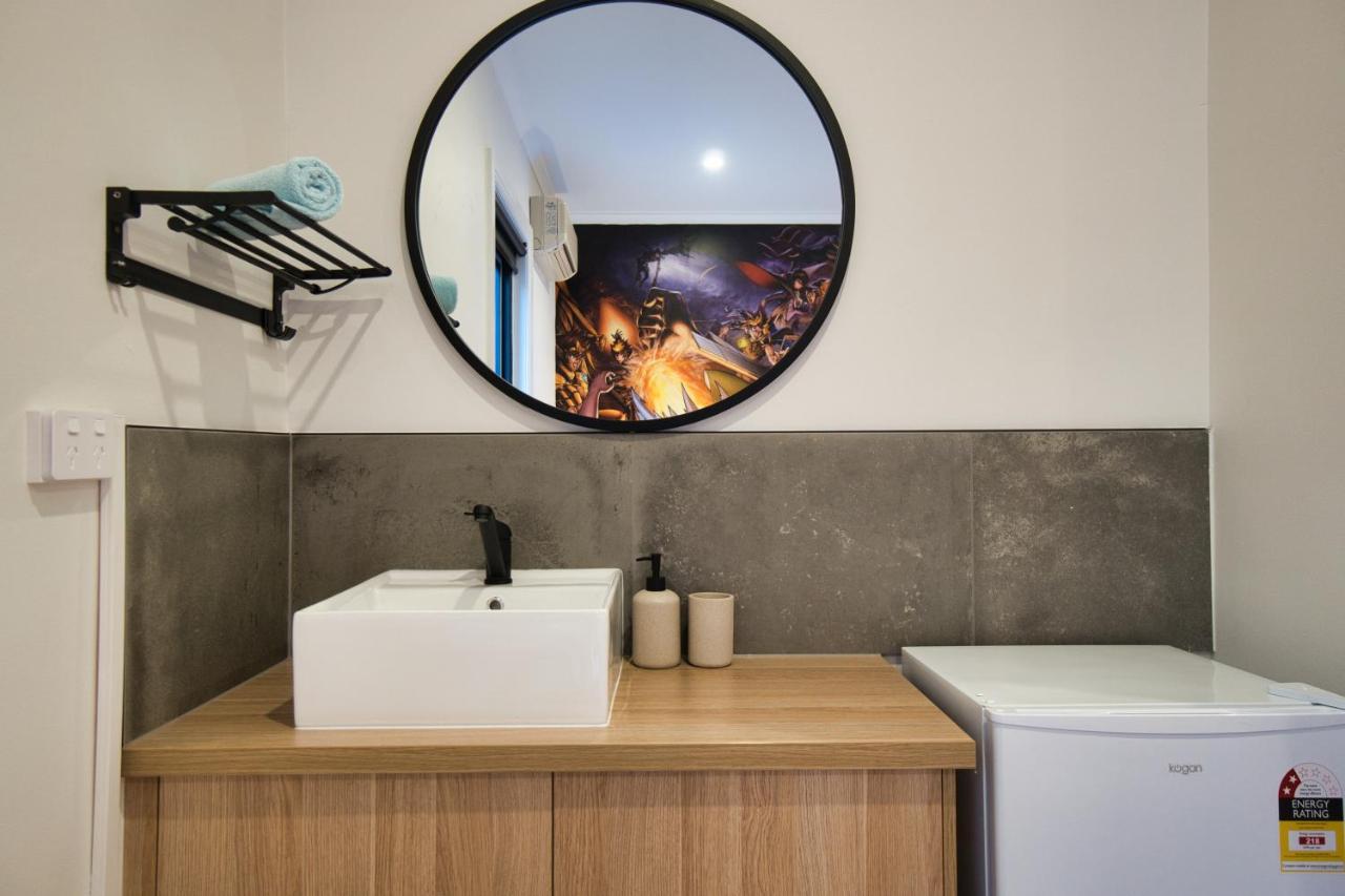 Dreamy Stays Accommodation - Private Rooms With Shared Bathrooms Аделейд Екстериор снимка